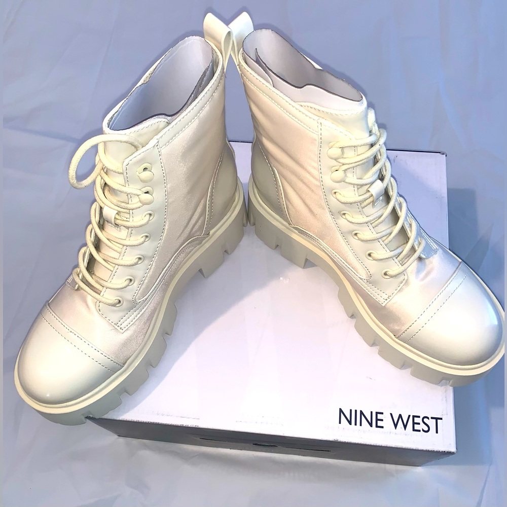 New In Box Nine West Obri Women's Combat Boots Size 6 Color White